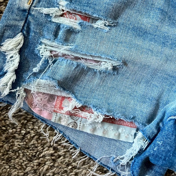 American Eagle Jean Shorts - Picture 3 of 3